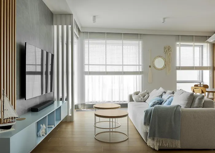 Yacht Park - Delux Waterfront With Parking غدينيا