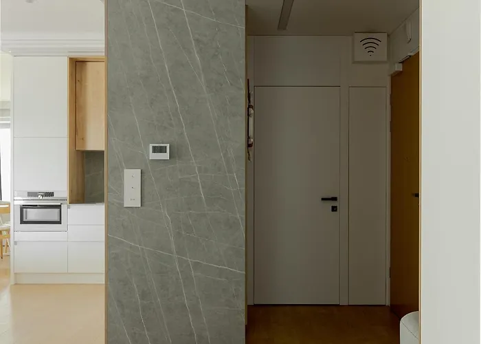 Yacht Park - Delux Waterfront With Parking شقة