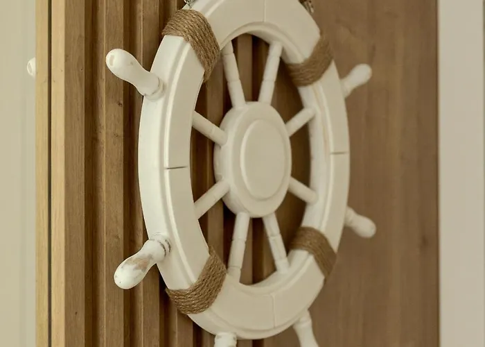 Yacht Park - Delux Waterfront With Parking شقة *