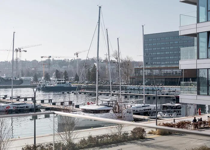 Yacht Park - Delux Waterfront With Parking *