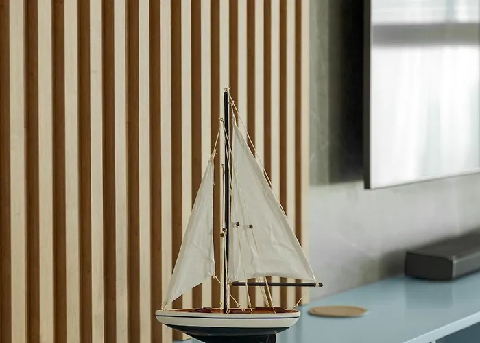 Yacht Park - Delux Waterfront With Parking *