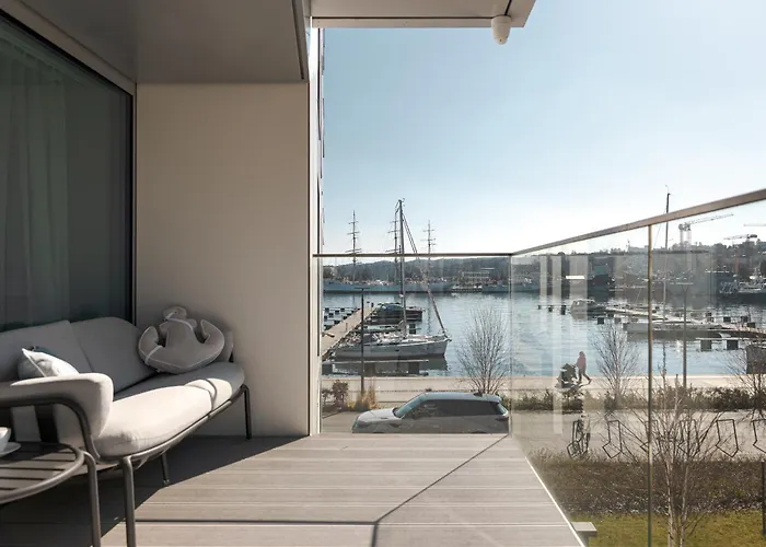 Yacht Park - Delux Waterfront With Parking * غدينيا