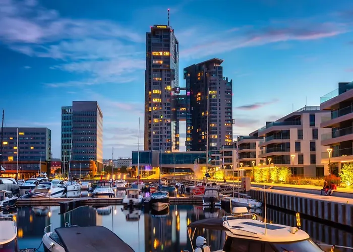 شقة Yacht Park - Delux Waterfront With Parking *